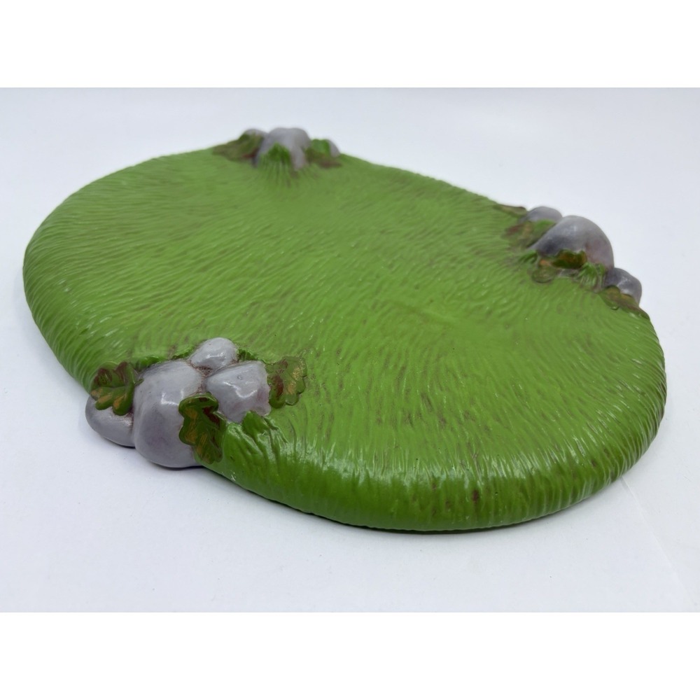 Vintage Hand Painted Ceramic Grass Display Mold Figurine 7"x 8"